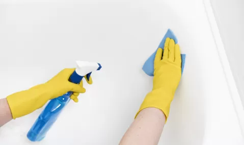 Guia Completo para Limpeza de Superfície e Higienização da Tubulação de Banheiras e SPAs